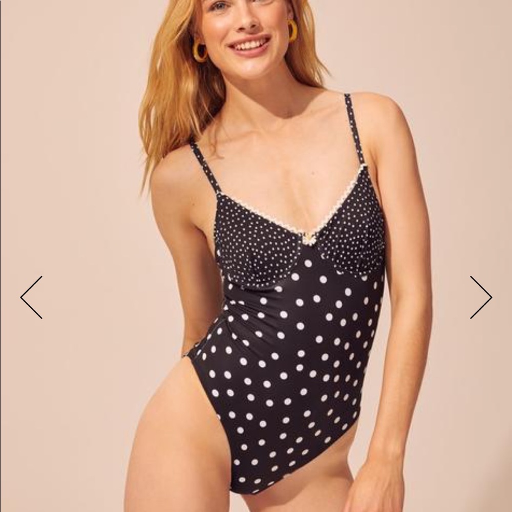 Solid & Striped The Taylor - image 3